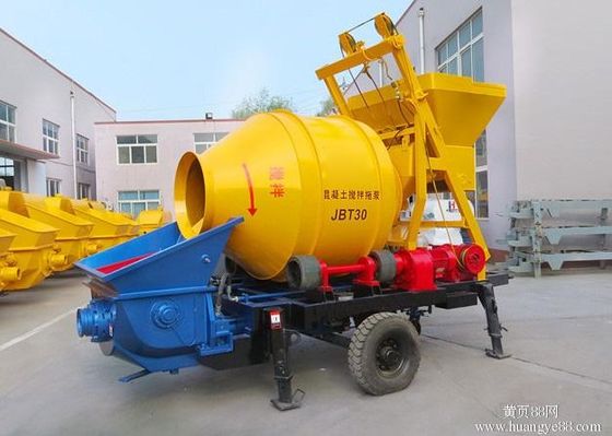 China Bomba concreta portátil 40m3/Hr de la eficacia alta con 4 piernas favorables del control hidráulico proveedor